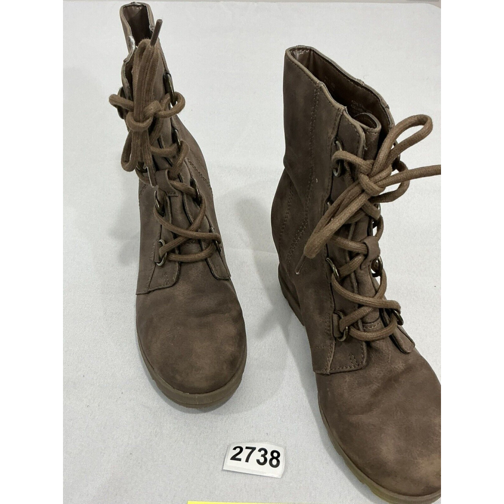Womans Kohls Adelia Brown Faux Leather 6.5 M Lace Up Wedge Ankle Boots